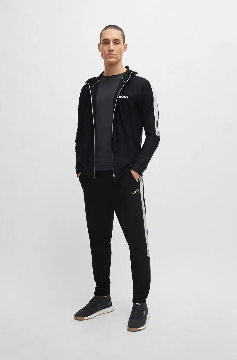 Calça De Moletom Com Fita Contrastante E Marca
