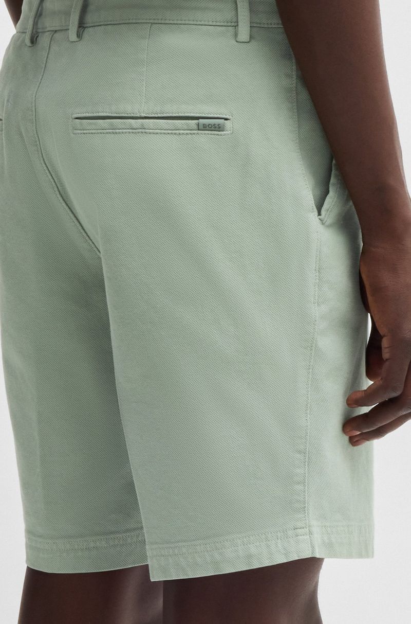 Shorts Slim Fit Em Algodão Elástico Estruturado