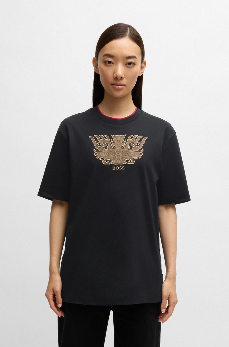 Camiseta Com Bordado Taotie