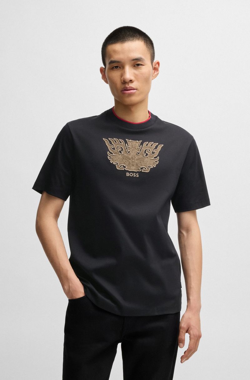 Camiseta Com Bordado Taotie