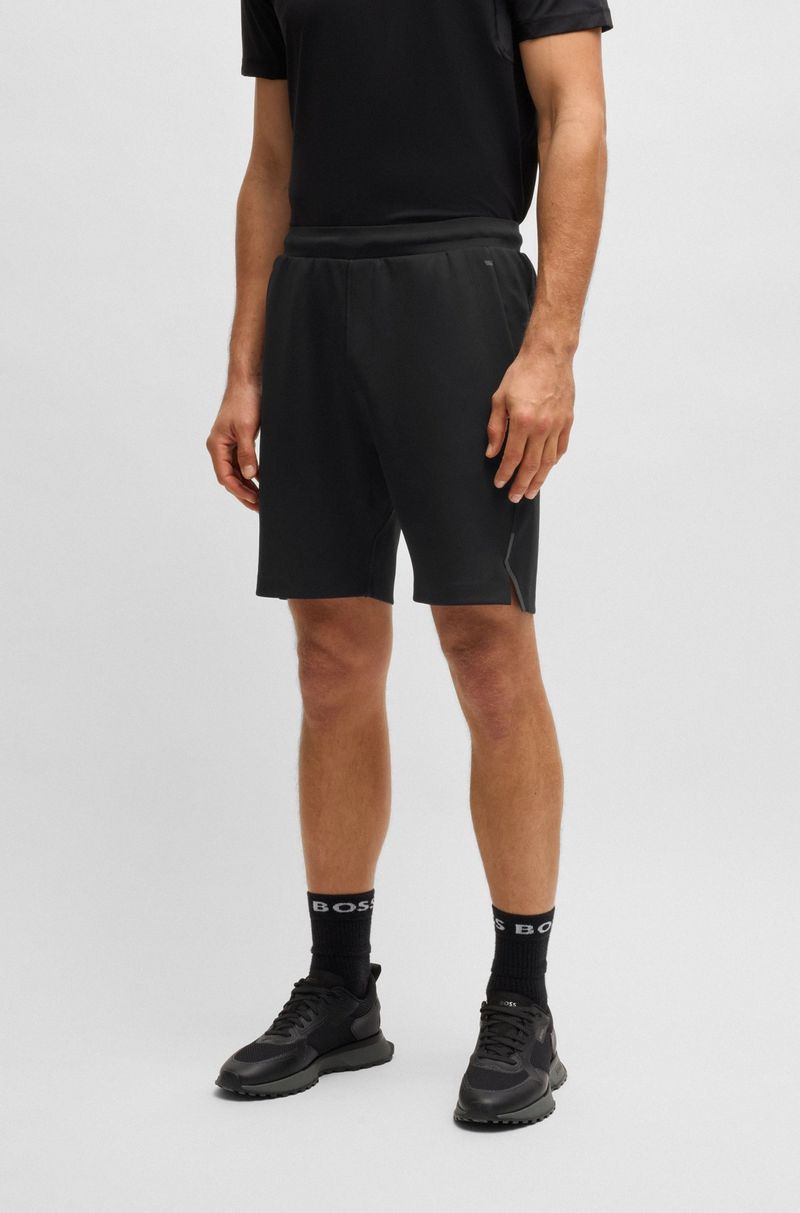 Shorts Com Elasticidade Ativa E Detalhes Refletores