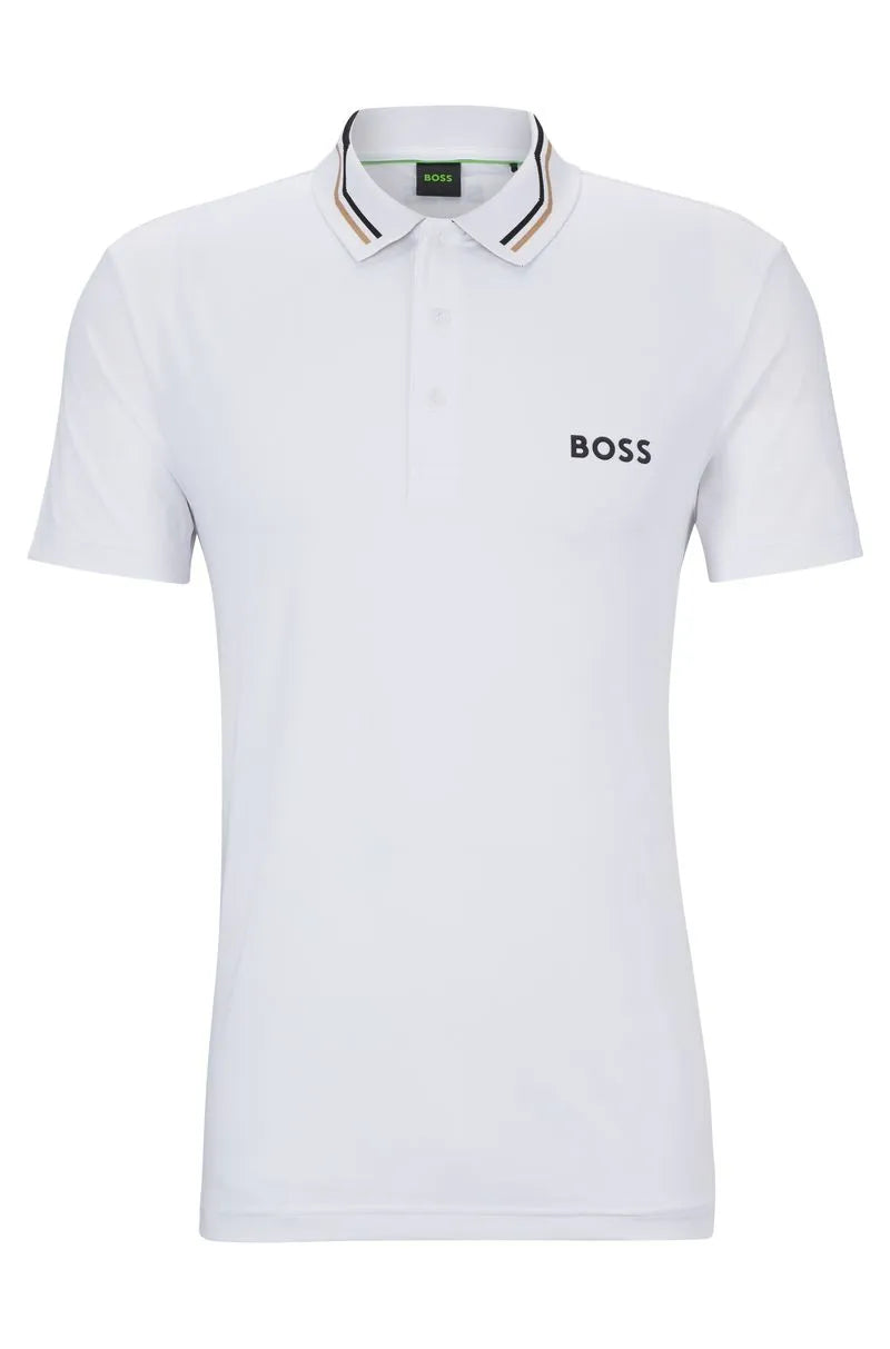 Polo Branca Com Logo Em Contraste E Listra No Colarinho