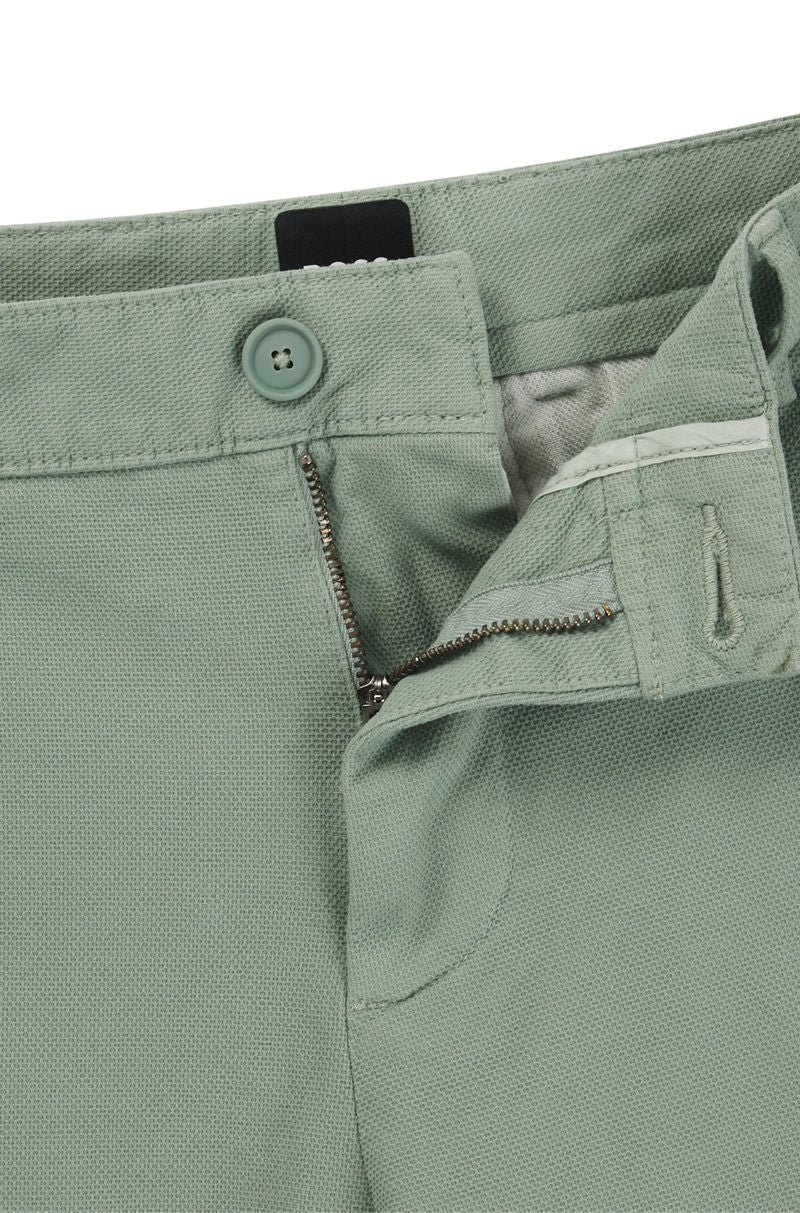 Shorts Slim Fit Em Algodão Elástico Estruturado
